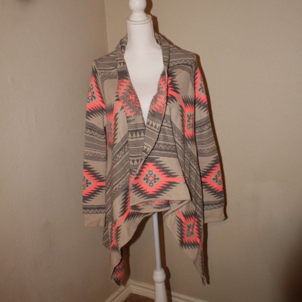 Gray, bright pink, and cream aztec print sweater - Picture 3 of 4